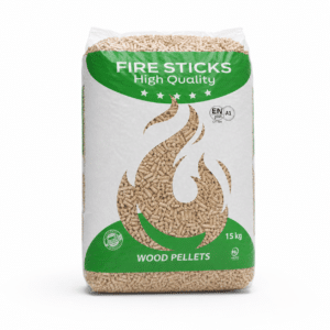 Een zak van 15 kg Fire Sticks houtpellets met een transparant vlamvormig venster en het EN plus A1 keurmerk.
